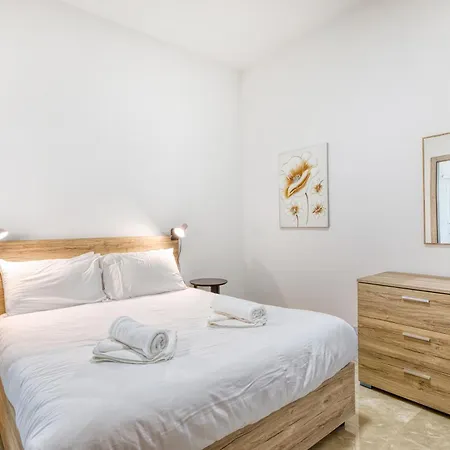 New Penthouse! Walking Distance To The Three Cities By Sf Homes Daire