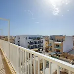 New Penthouse! Walking Distance To The Three Cities By Sf Homes