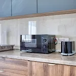 New Penthouse! Walking Distance To The Three Cities By Sf Homes *
