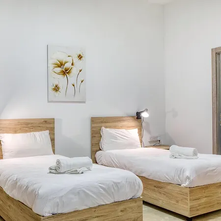 New Penthouse! Walking Distance To The Three Cities By Sf Homes * Il-Fgura