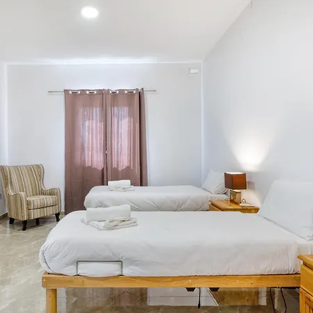 Apartment New Penthouse! Walking Distance To The Three Cities By Sf Homes