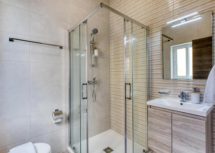 New Penthouse! Walking Distance To The Three Cities By Sf Homes Διαμέρισμα *