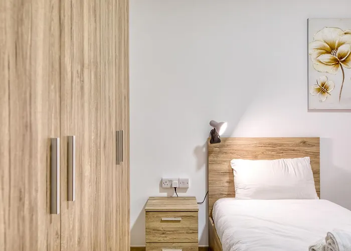 New Penthouse! Walking Distance To The Three Cities By Sf Homes * Il-Fgura