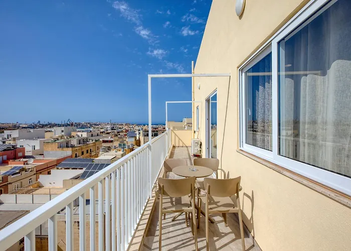 New Penthouse! Walking Distance To The Three Cities By Sf Homes