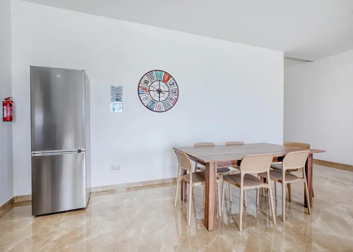 New Penthouse! Walking Distance To The Three Cities By Sf Homes Διαμέρισμα