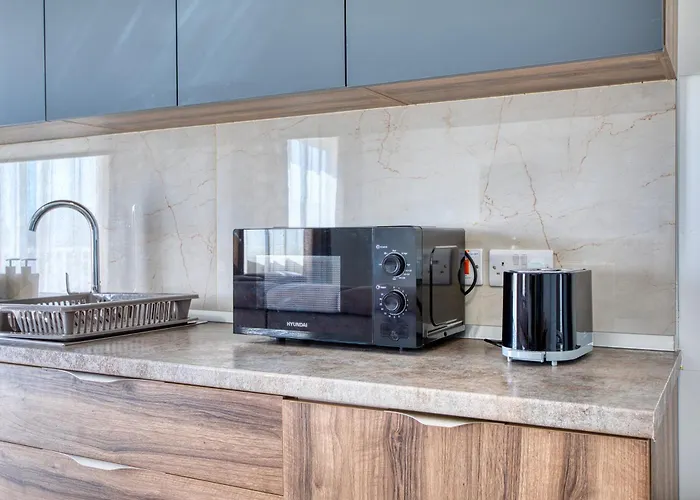 New Penthouse! Walking Distance To The Three Cities By Sf Homes *